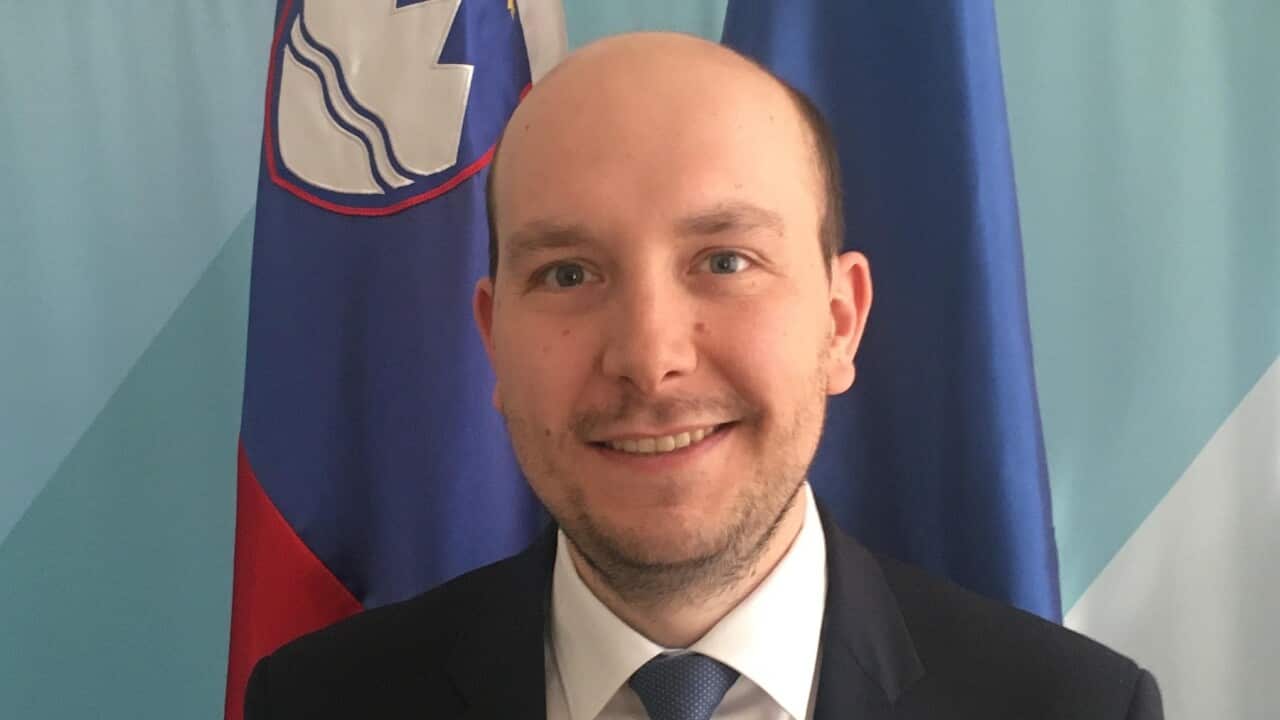 dr. Dejan Valentinčič