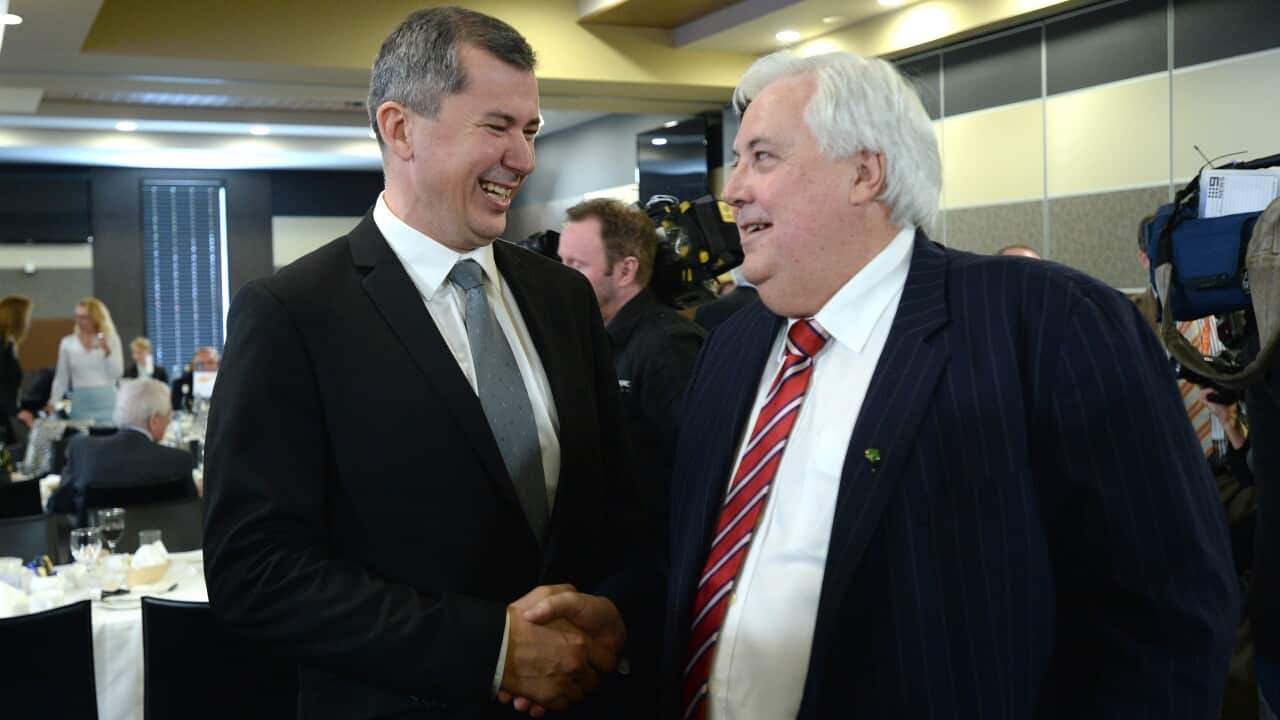 Image Wayne Dropulich, left, and Clive Palmer (AAP).jpg