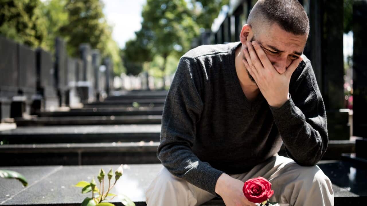 Cómo afrontar el duelo tras la muerte de un ser querido durante la pandemia de coronavirus