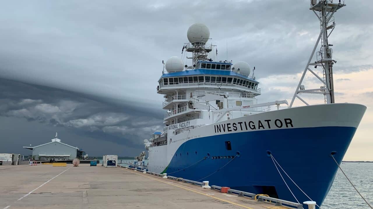 03_csiro_research_vessel_investigator_has_berthed_in_darwin_following_a_storm_chasing_voyage_with_bom_credit_csiro.jpg