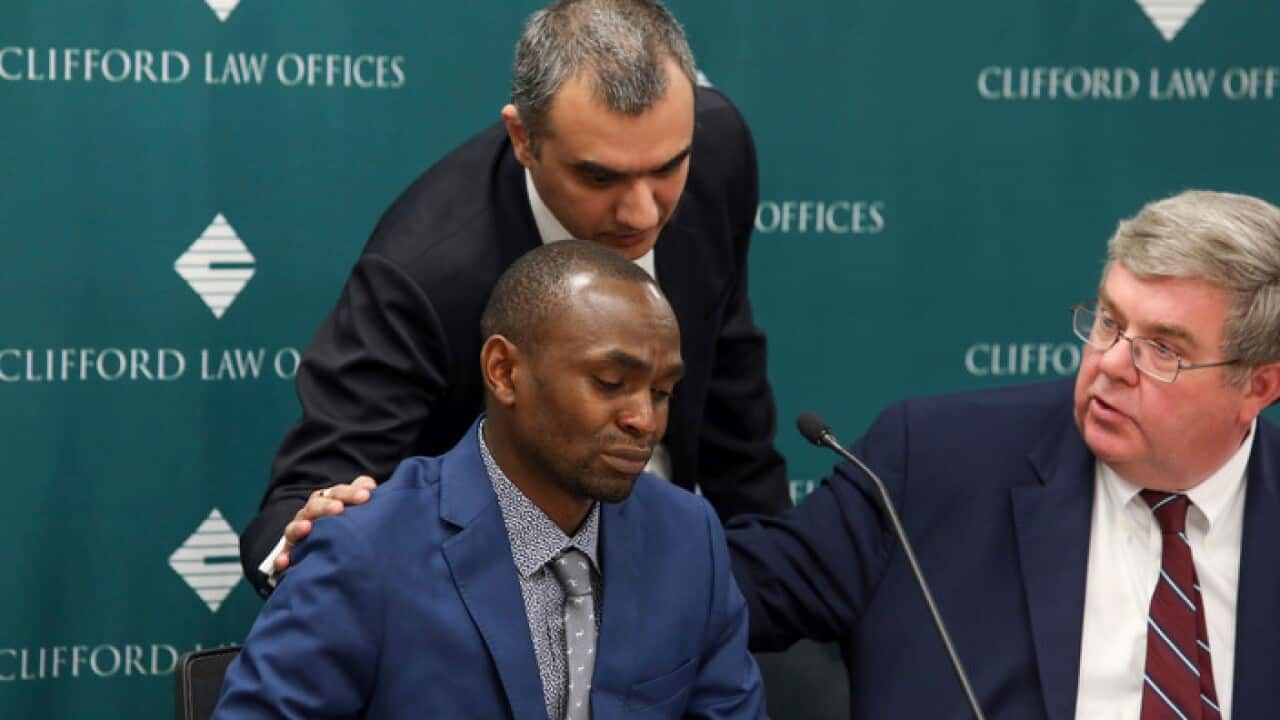 Se tama na maliliu lona to'alua ma lana fanau i le Ethiopian Airlines.