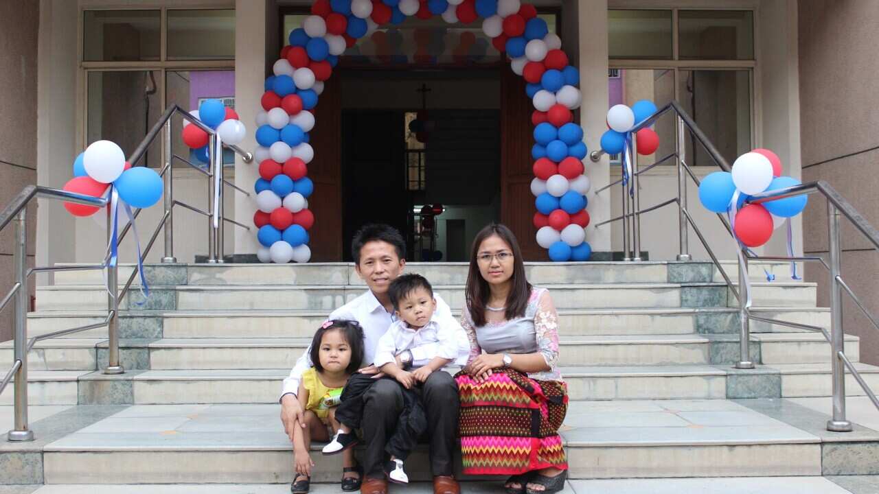 Thian Thang and his young family from Myanmar have become Australian citizens (Supplied SBS).jpg