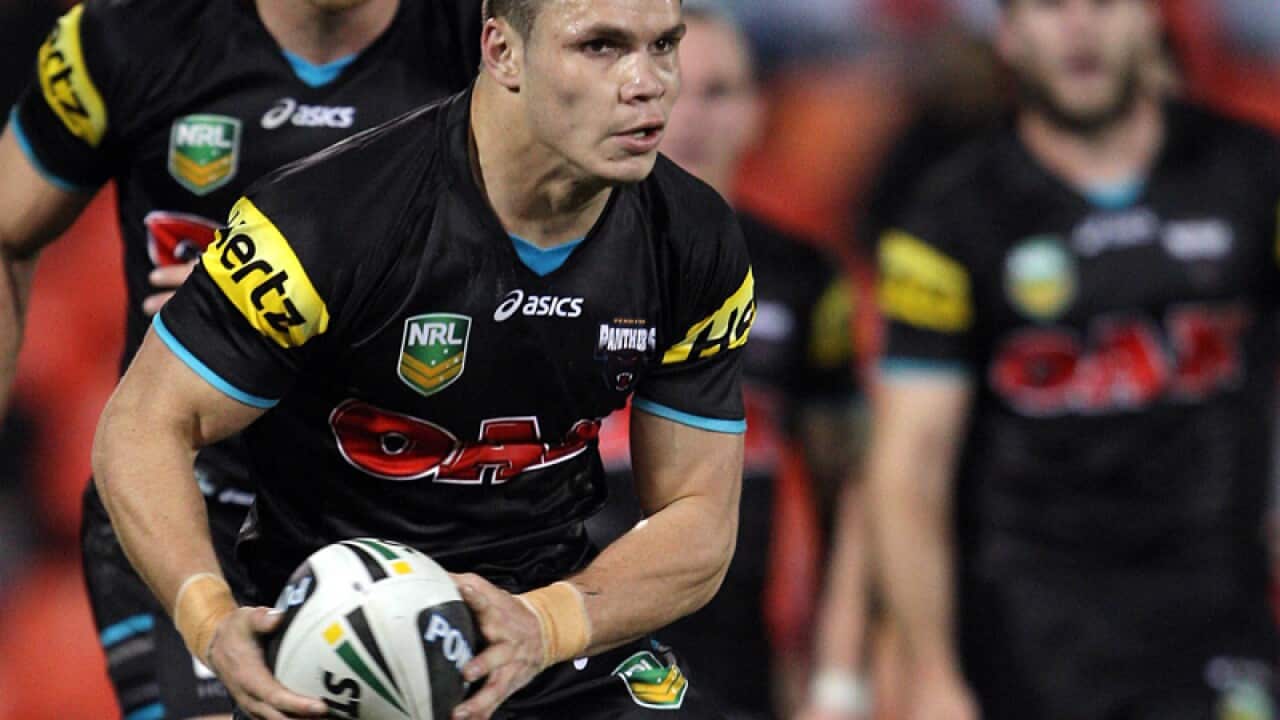 Panthers re-sign Roberts for 2 more years