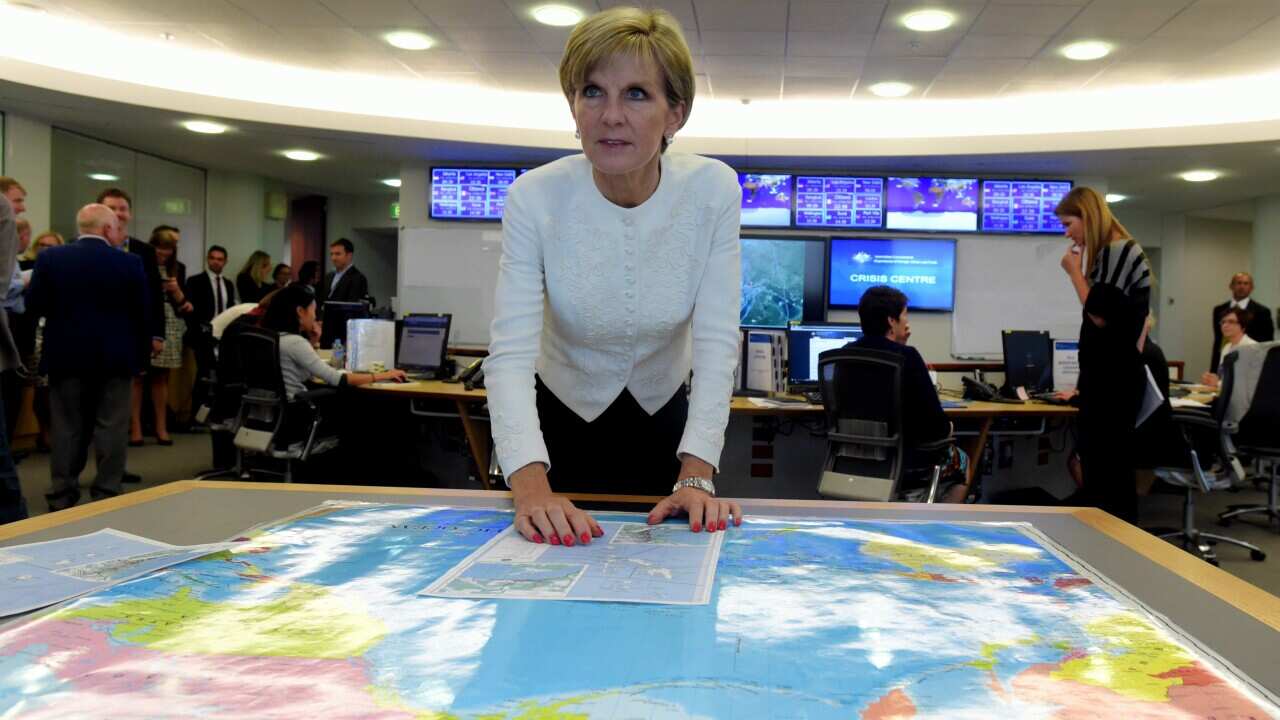Julie Bishop to visit Vanuatu devastation