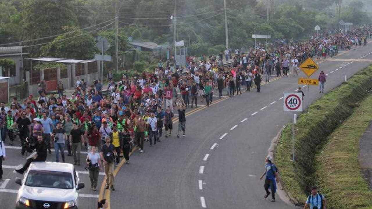 Honduran migrants continue their way to the city of Tapachula, a journey bound to their goal: the United States.