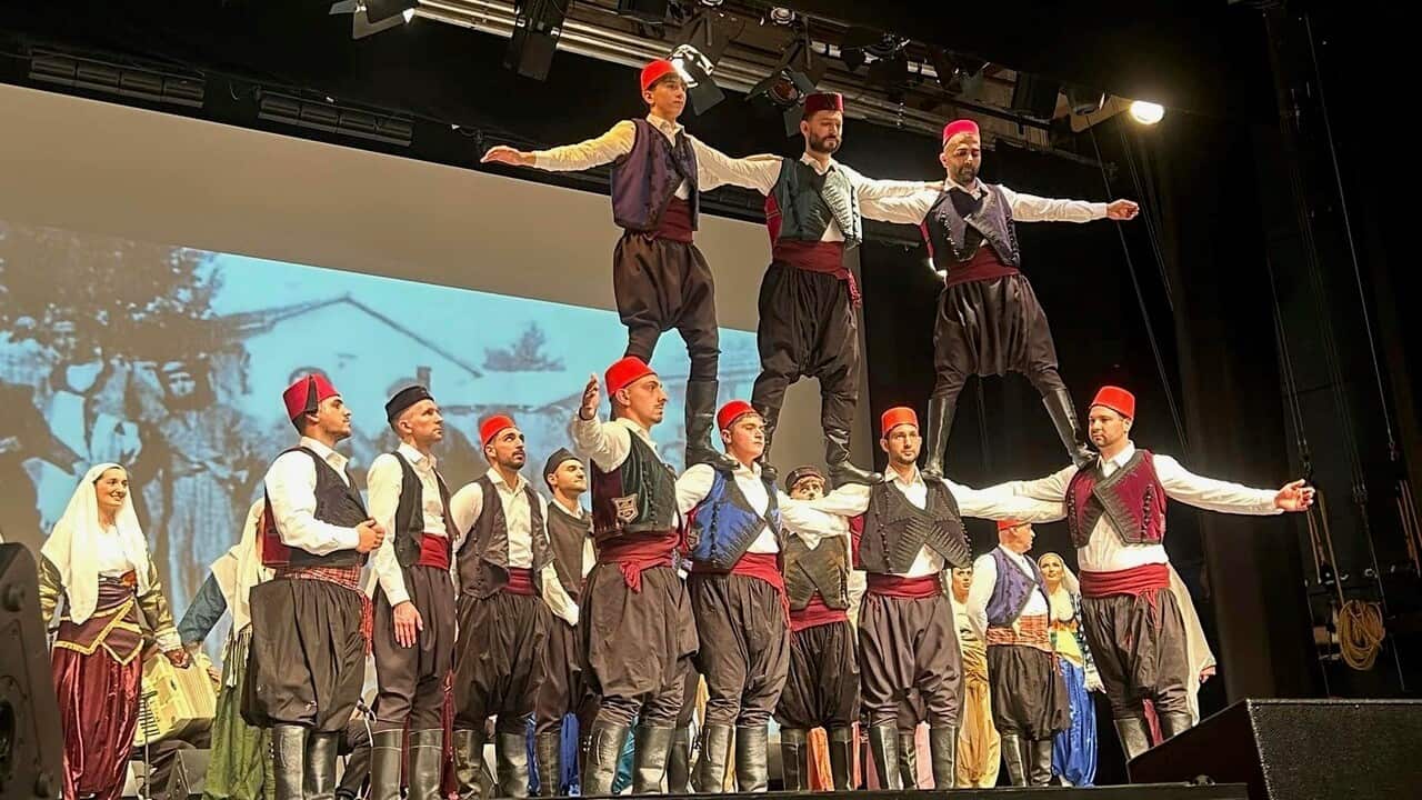 Ελλήνων Χώματα_φωτο.jpg