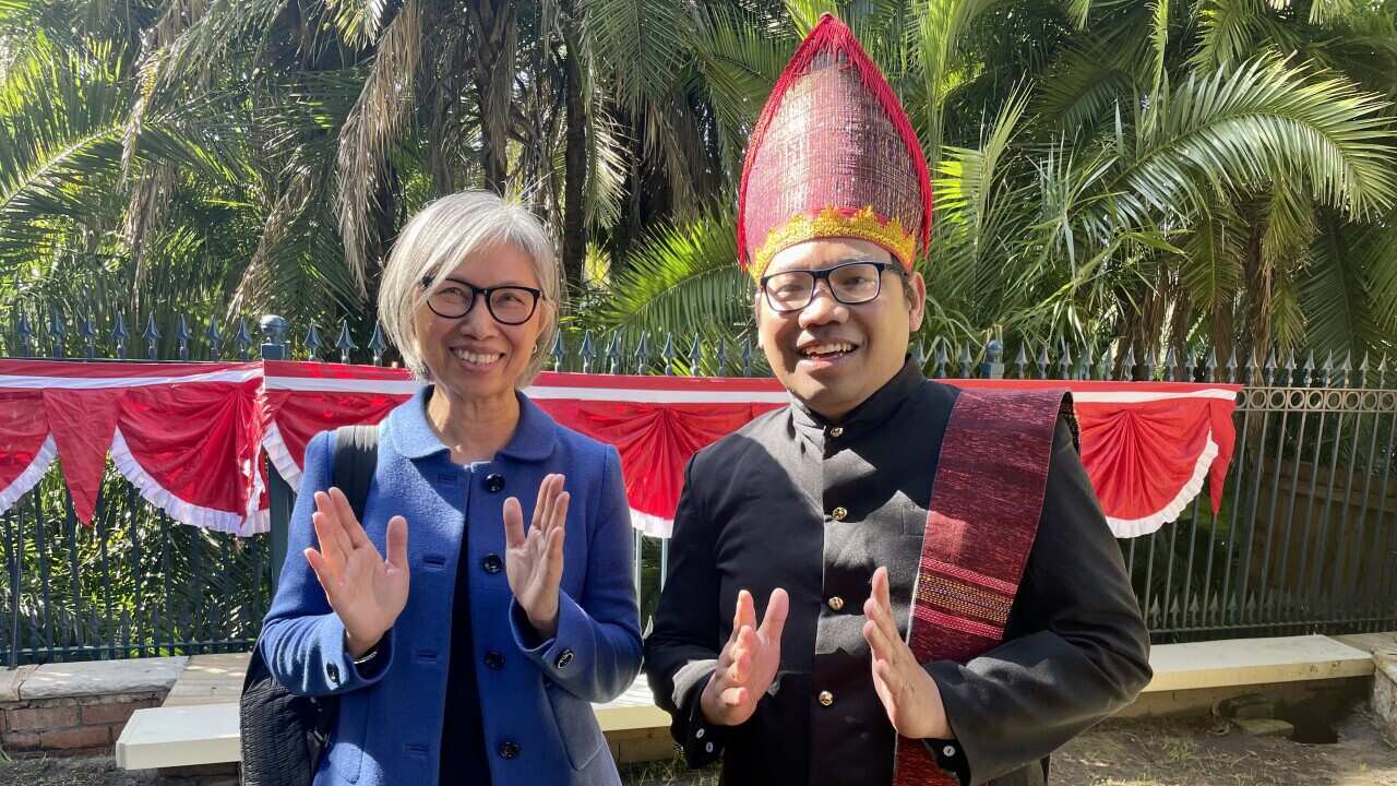 indonesian_170822_17an IDN Salut Muhidin.mp3