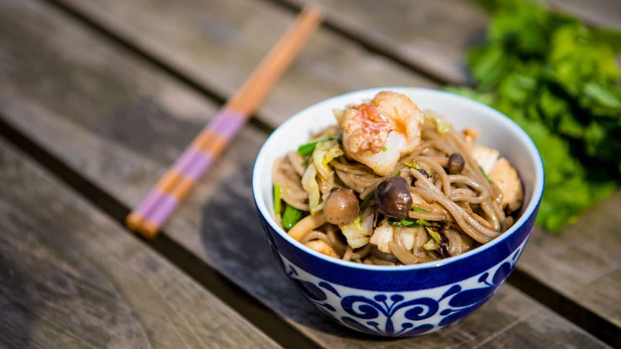 Crayfish yakisoba