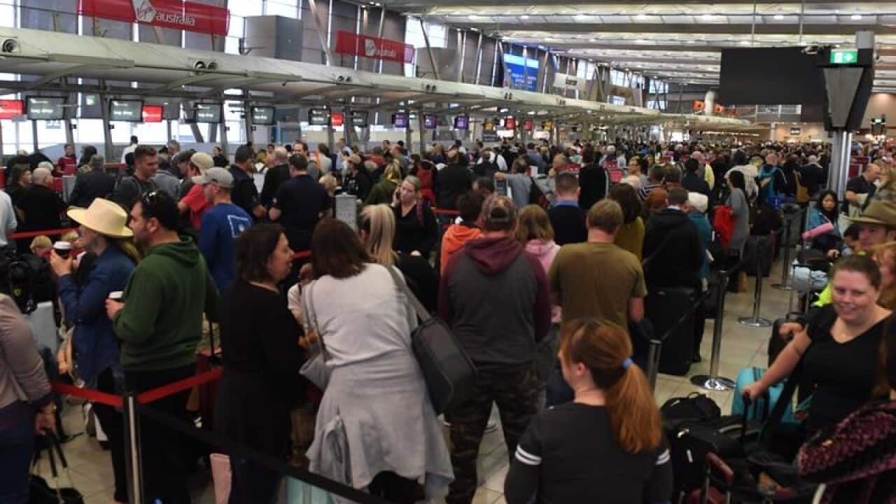Huge queues at Sydney Airports T2 Domestic Terminal