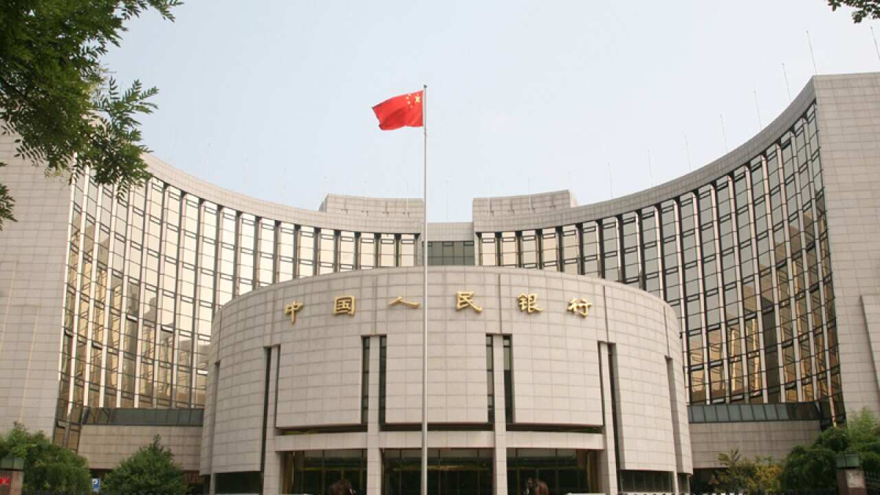 China promises banks help to calm markets