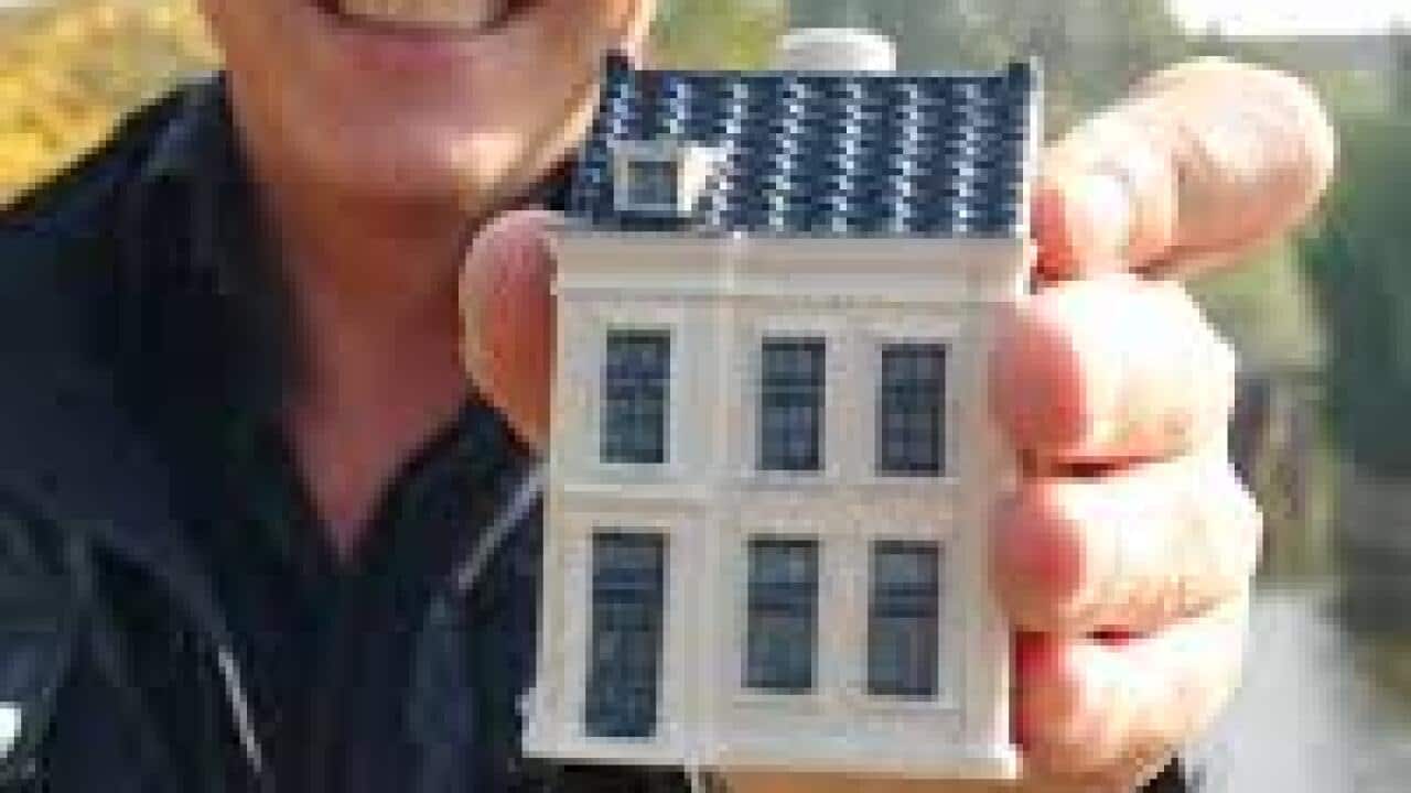 klm little blue houses