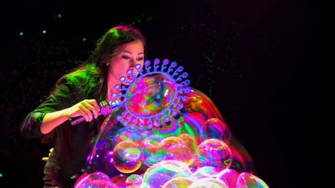 bubbles, artist