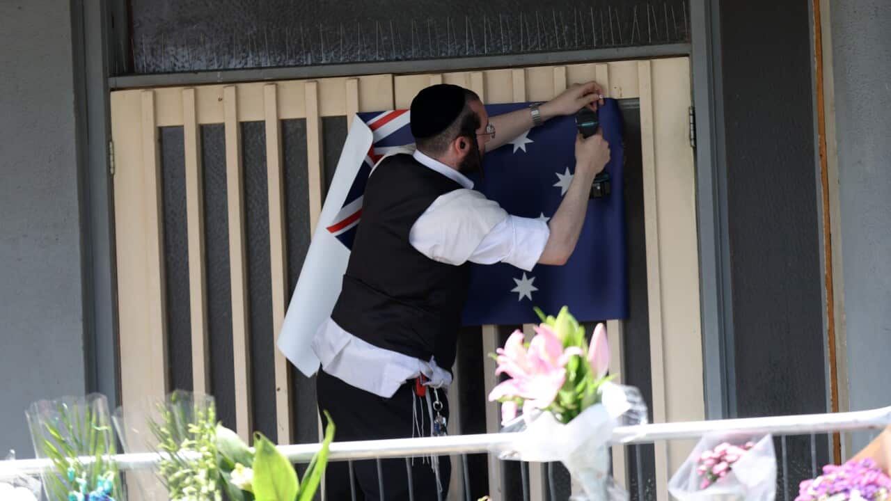 SYNAGOGUE FIRE MELBOURNE