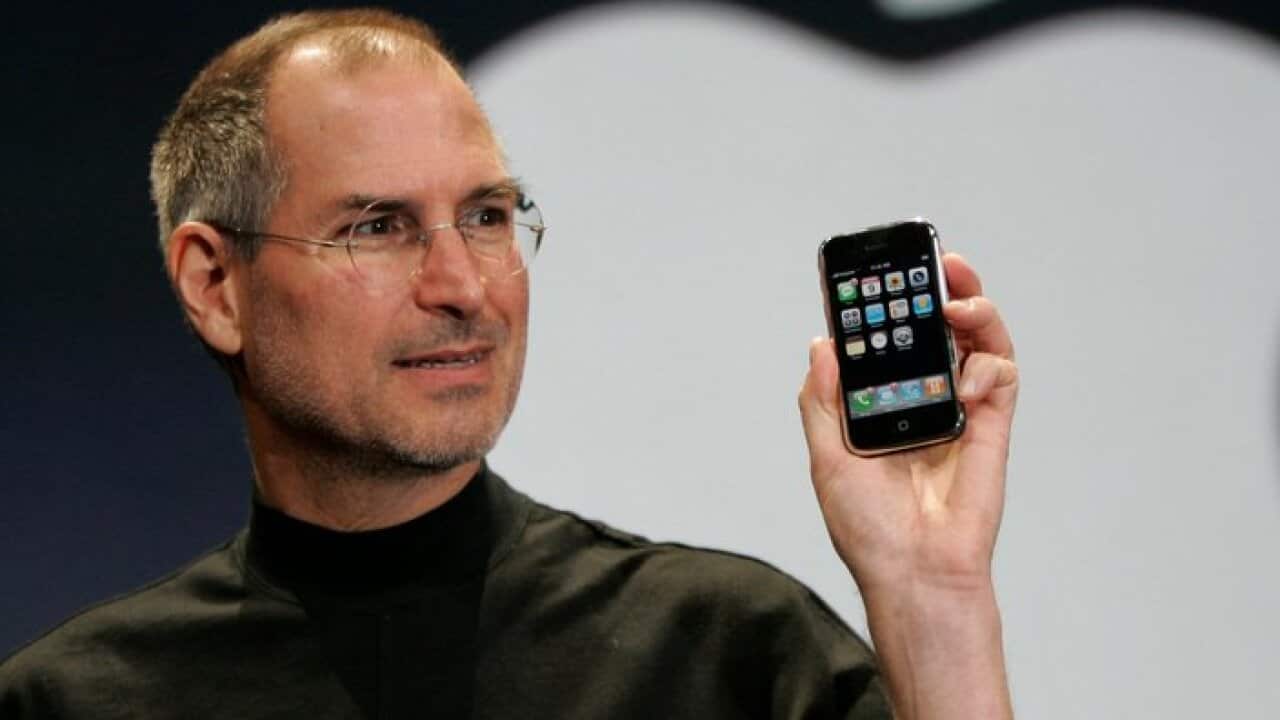 Steve Jobs, PDG de Apple présentant le premier iPhone.