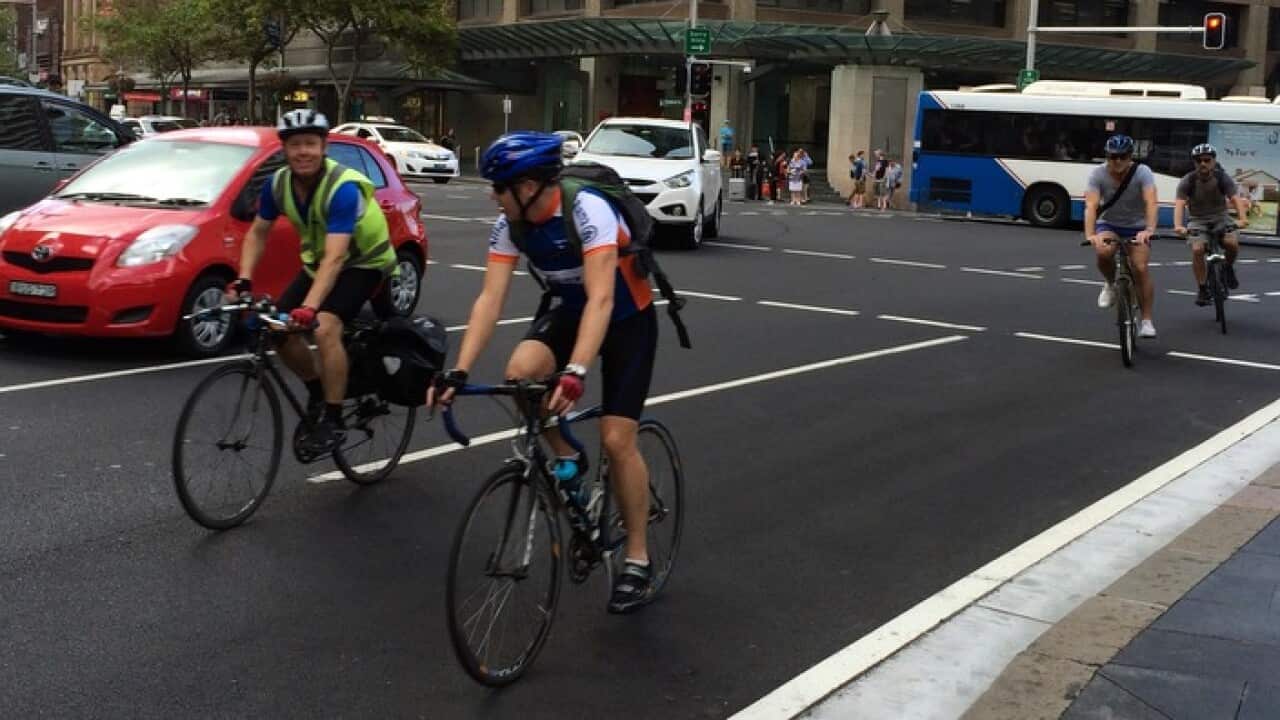 Commuter cyclists in Sydney (AAP)