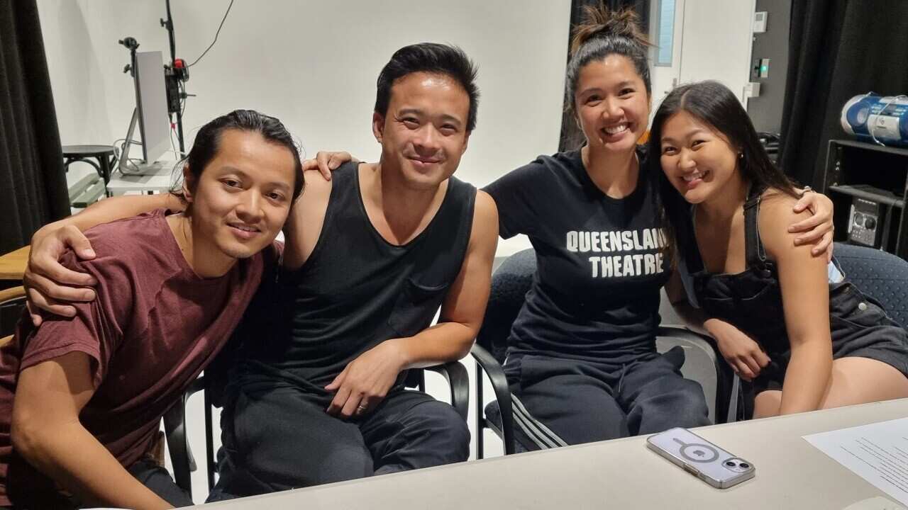 (Từ trái) Hiếu Lương, Will Trần, Ngọc Phan và Kristie Nguy trong vở kịch Vietgone.jpg