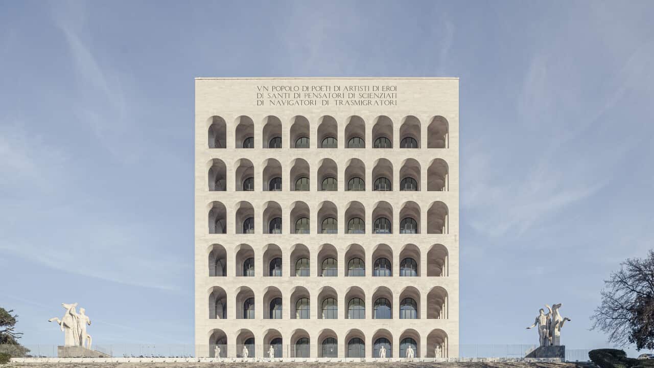 Palazzo della Civiltà Italiana a Roma, degli Giovanni Guerrini, Ernesto Lapadula e Mario Roma, 1953.
