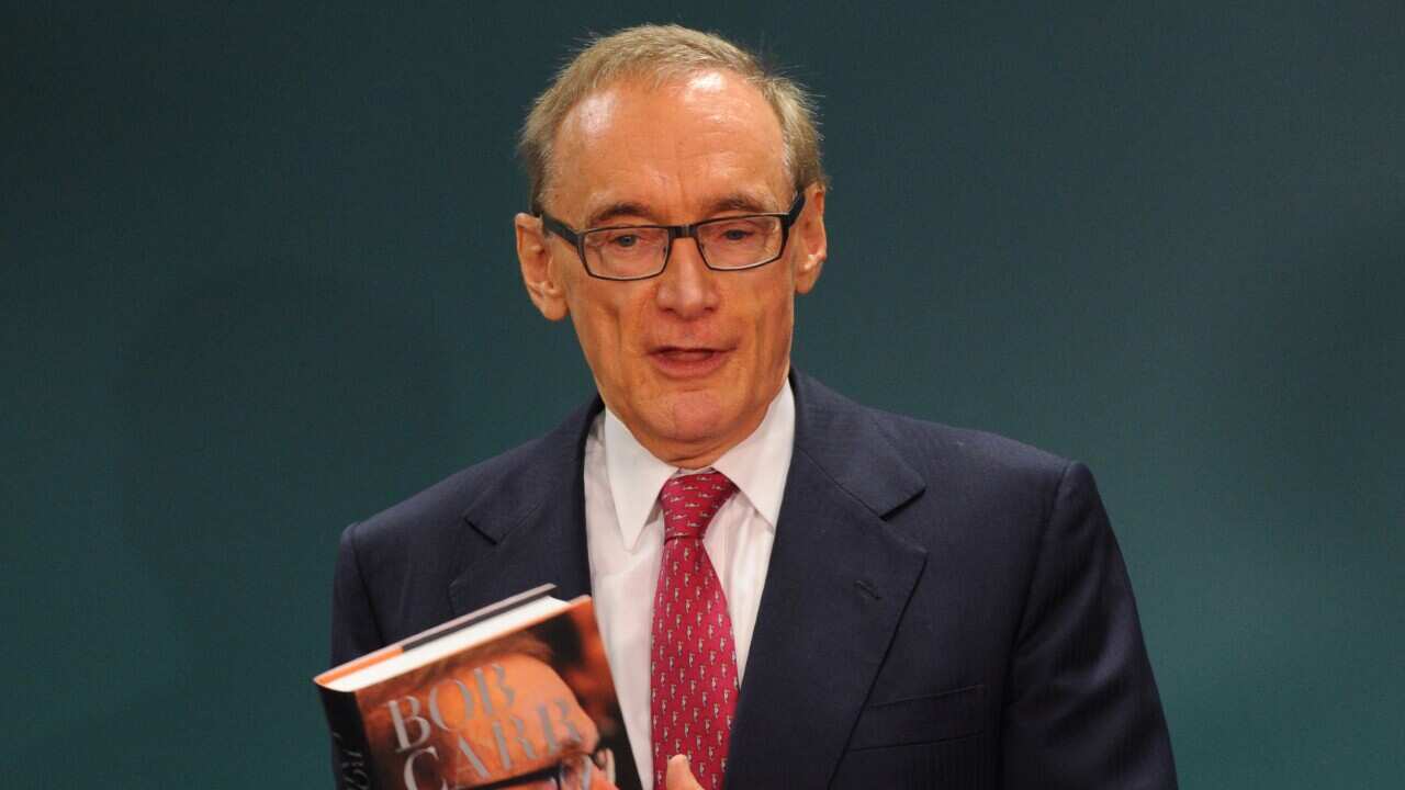 Bob Carr - AAP-2.jpg