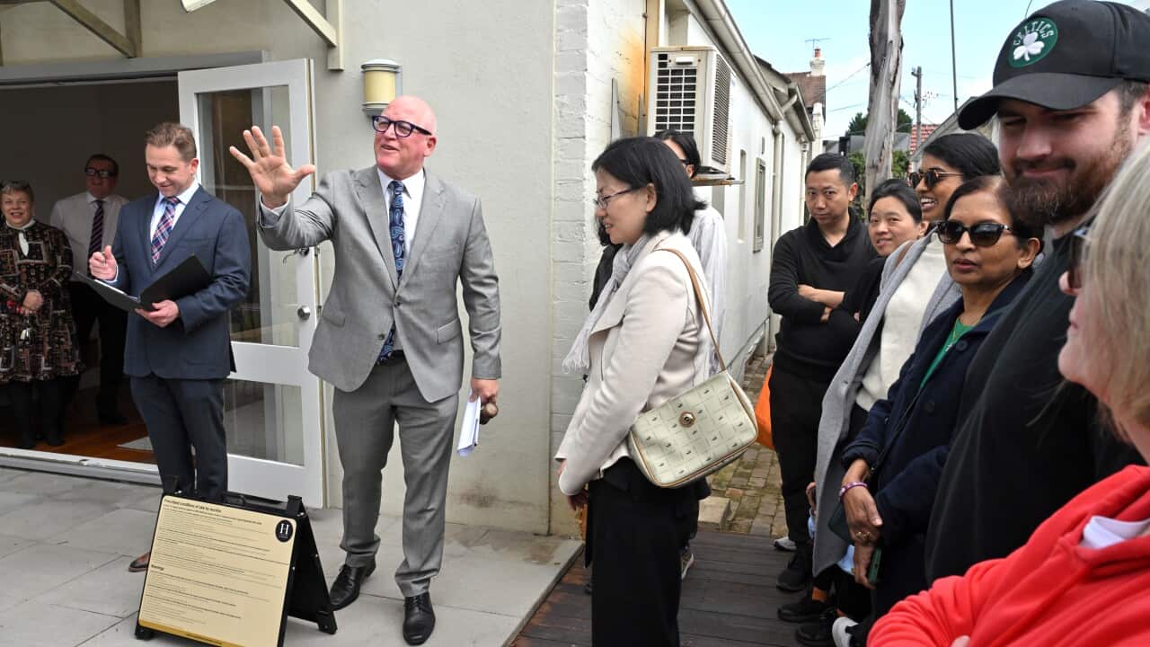 HOUSING AUCTION STOCK