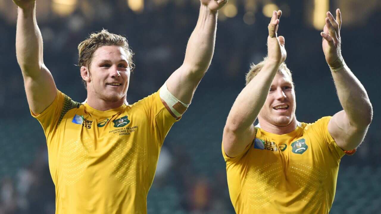 Australia's Michael Hooper (L) and David Pocock