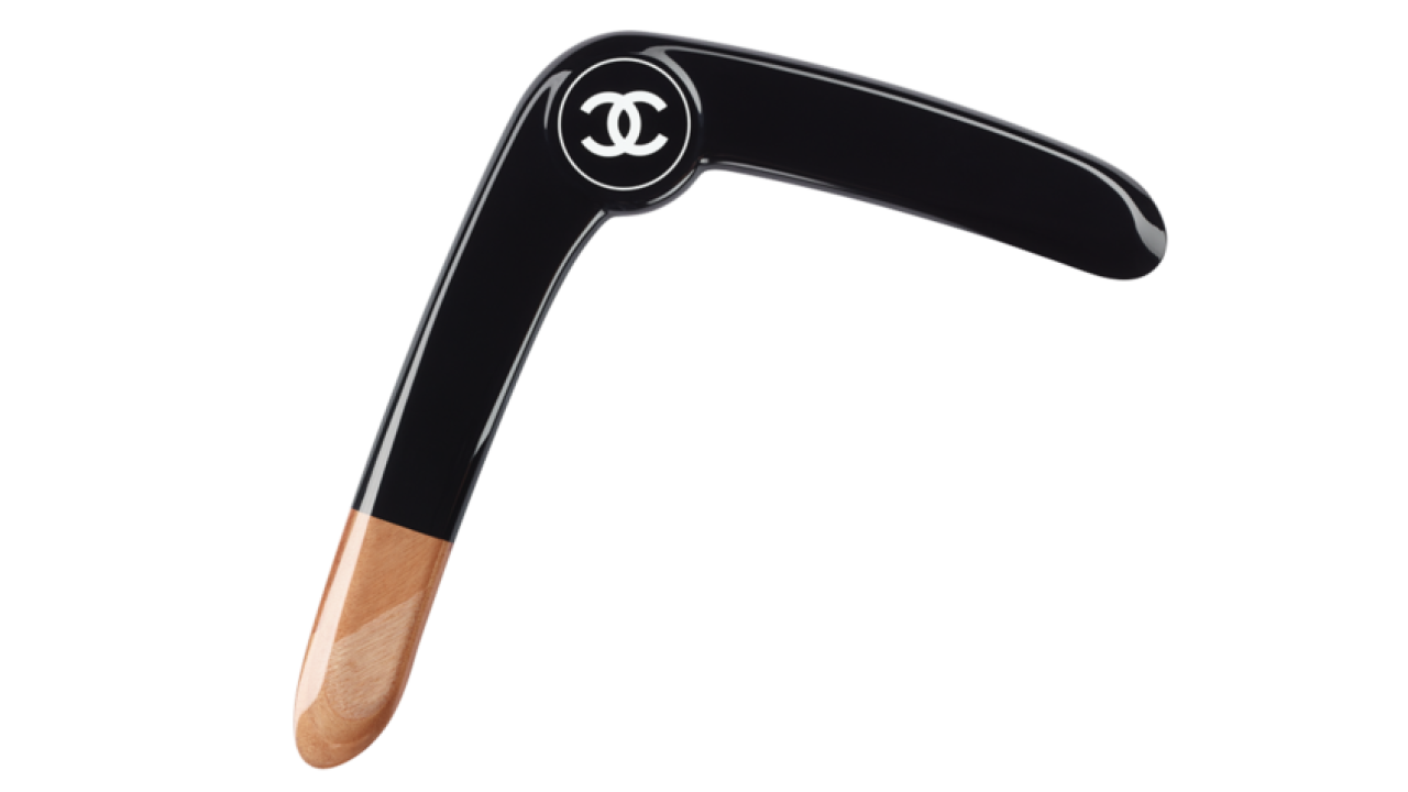 Chanel boomerang