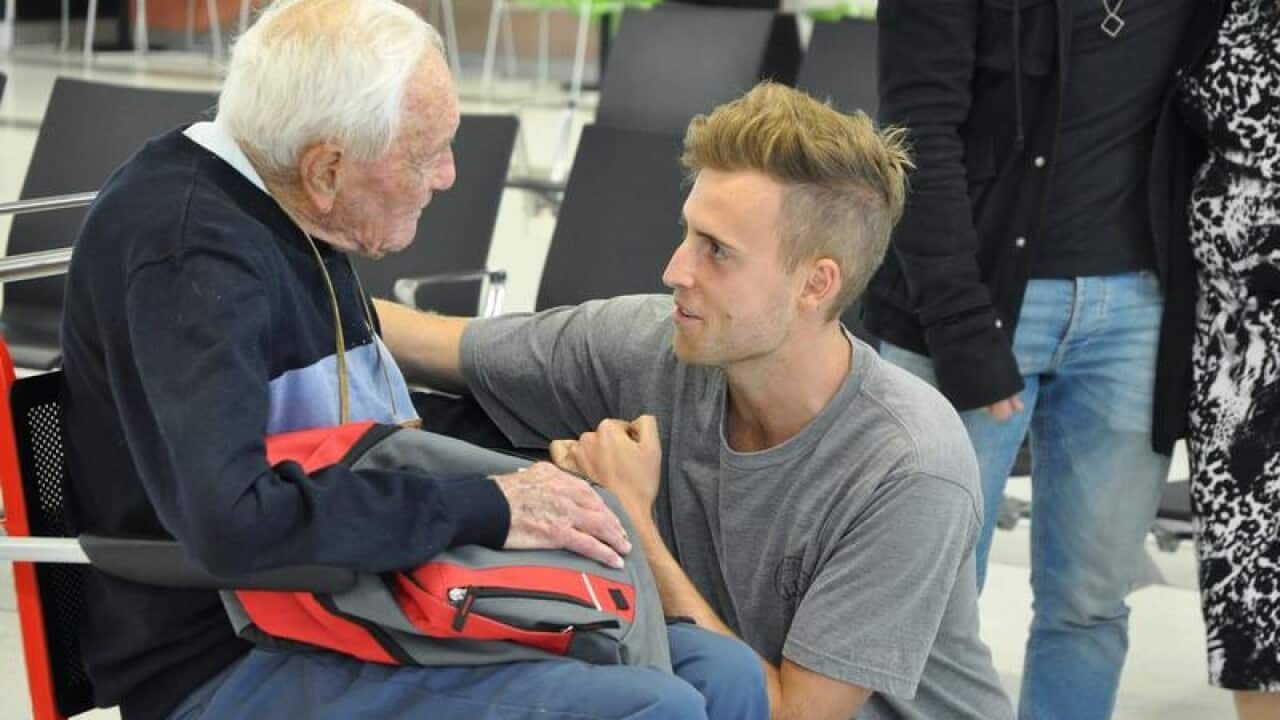 Australian scientist Professor David Goodall farewells family.