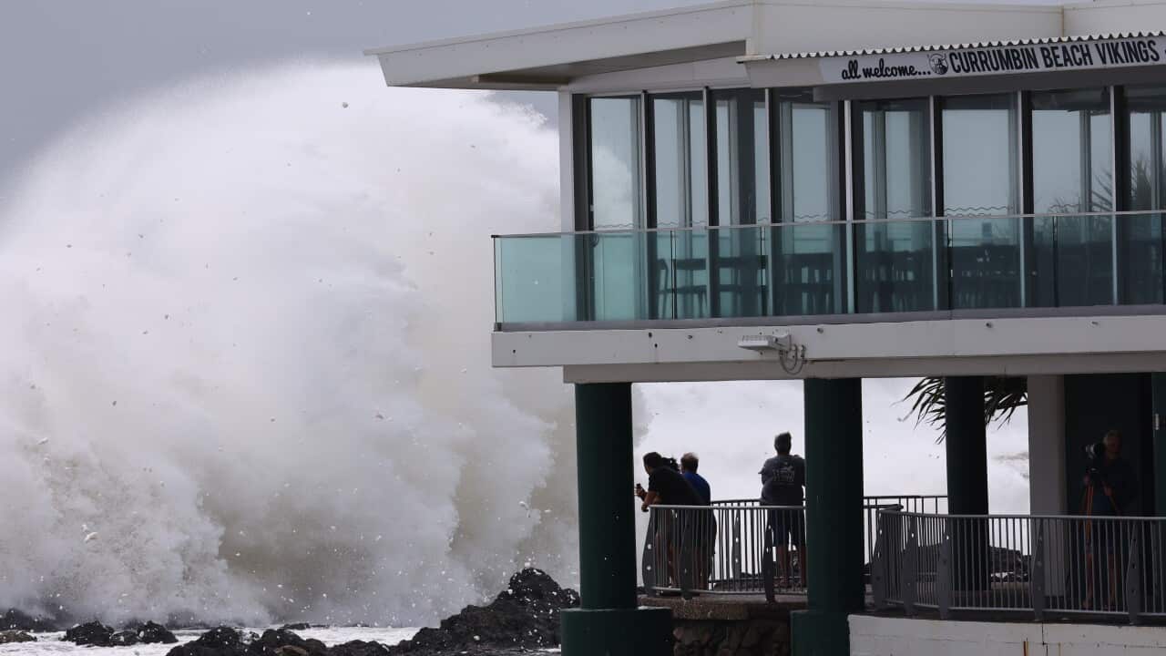Big waves outside a surf club