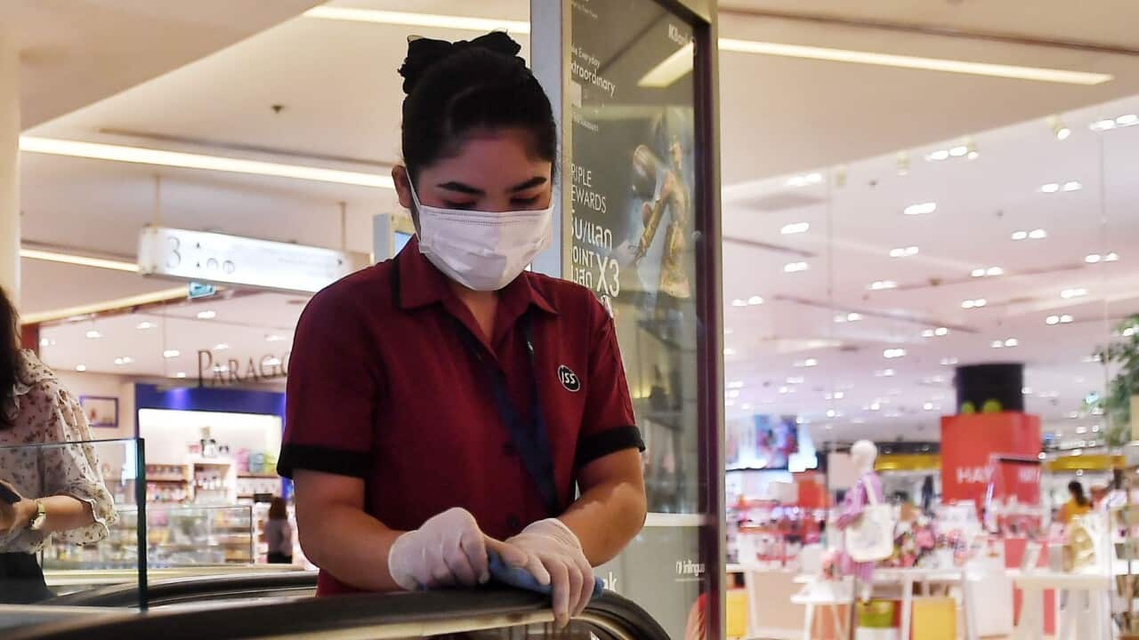 International students working in cleaning