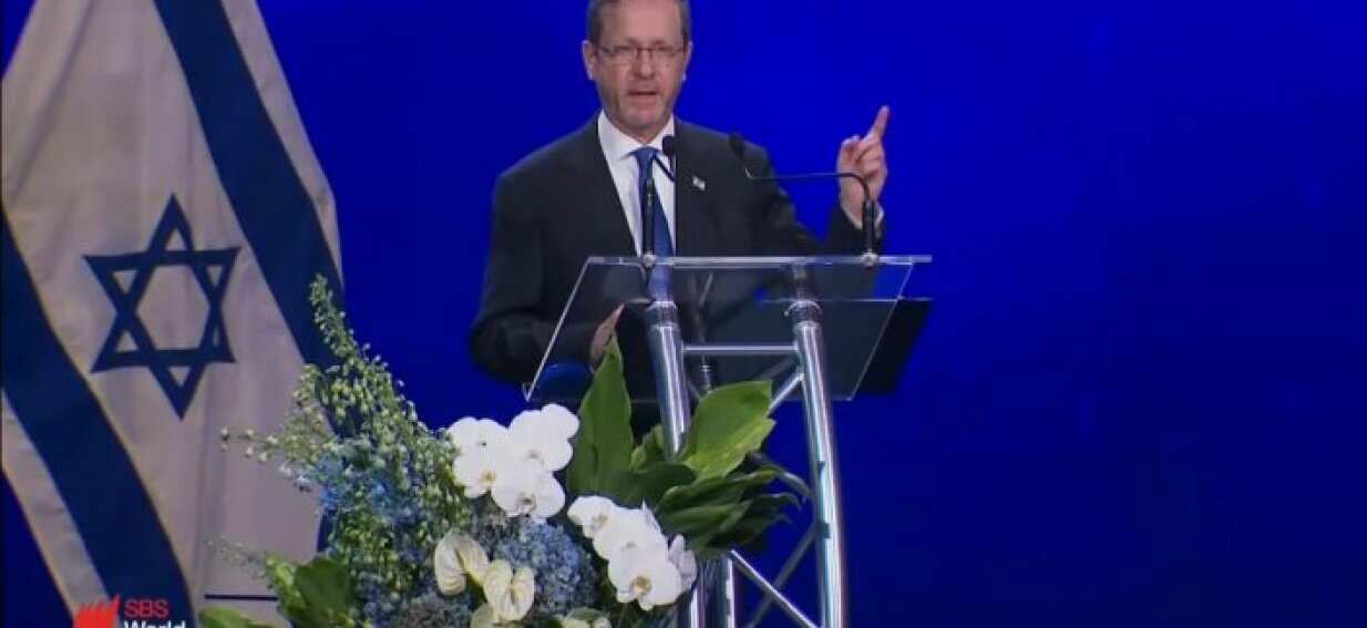 Herzog finishes controversial Australian visit in Melbourne