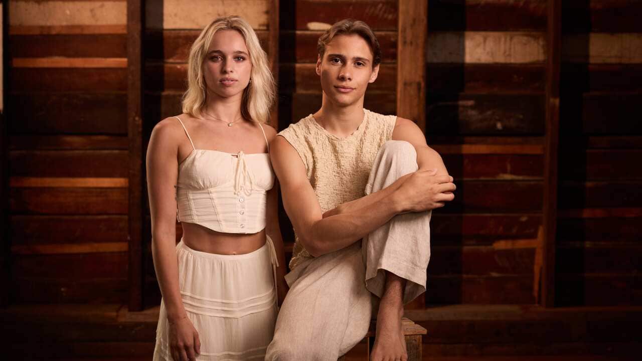 Roxie Syron_Eli Clarke_Bangarra_13557_credit_Daniel_Boud.jpg