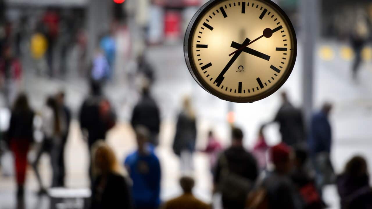 clock_131213_getty.JPG