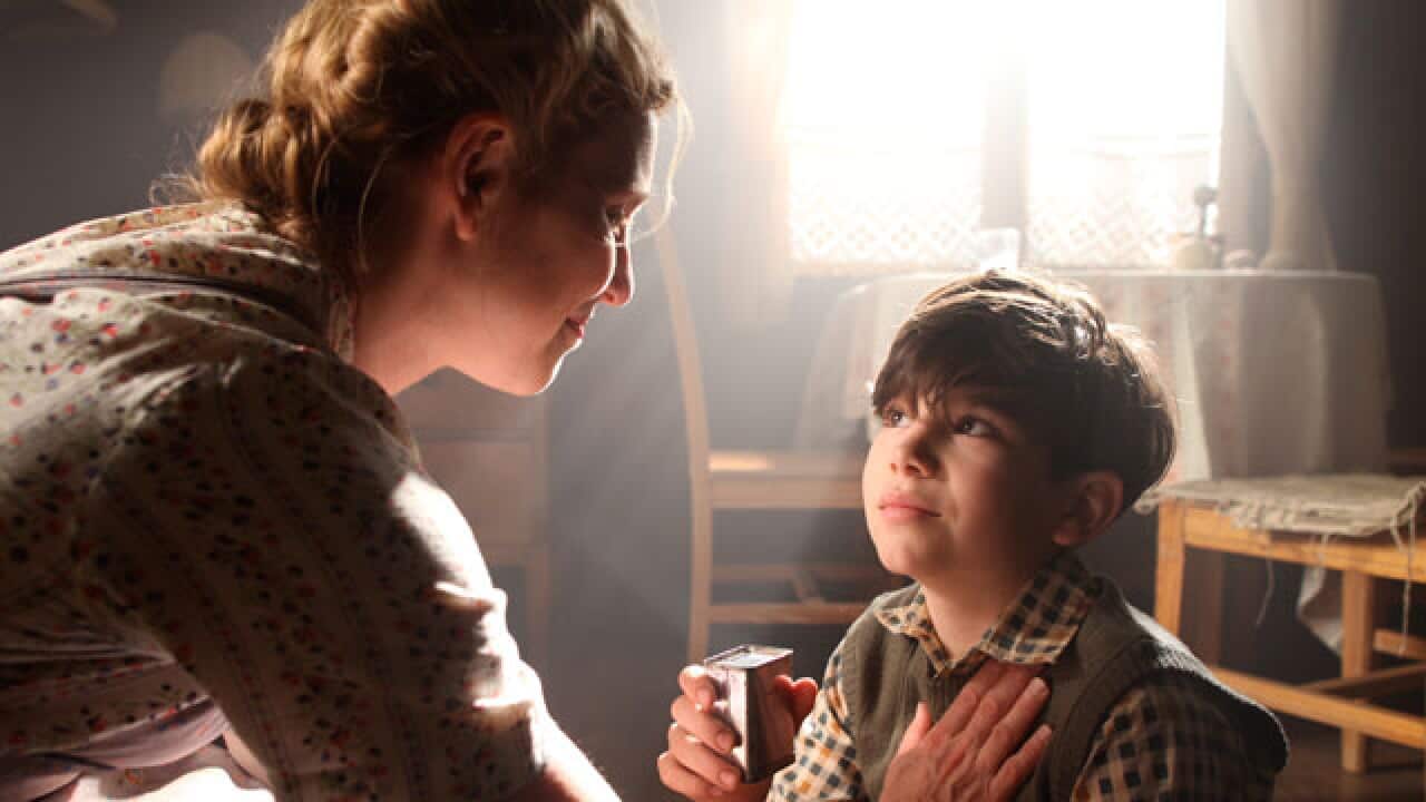 Simon-and-the-Oaks_640_1127275188