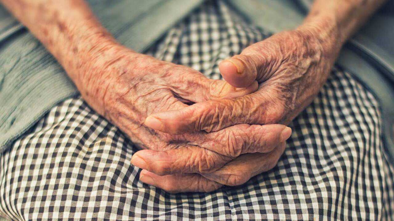 Old woman's hands