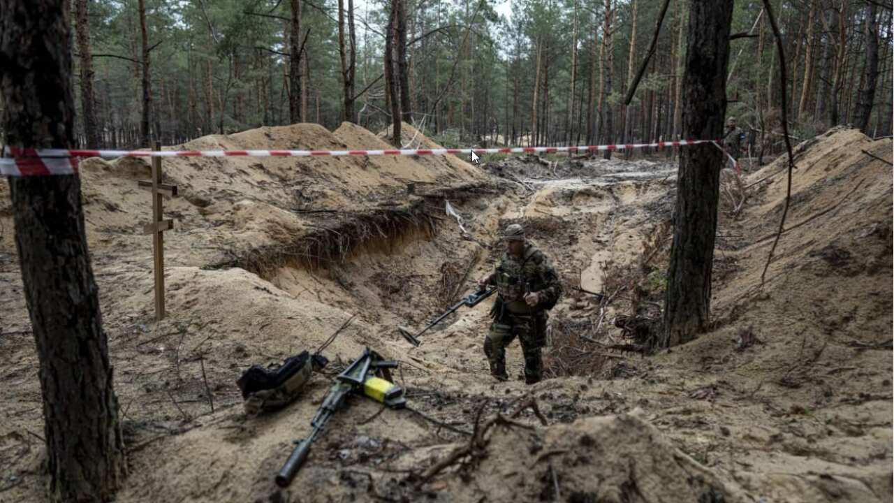 Mass Grave in Ukraine.png