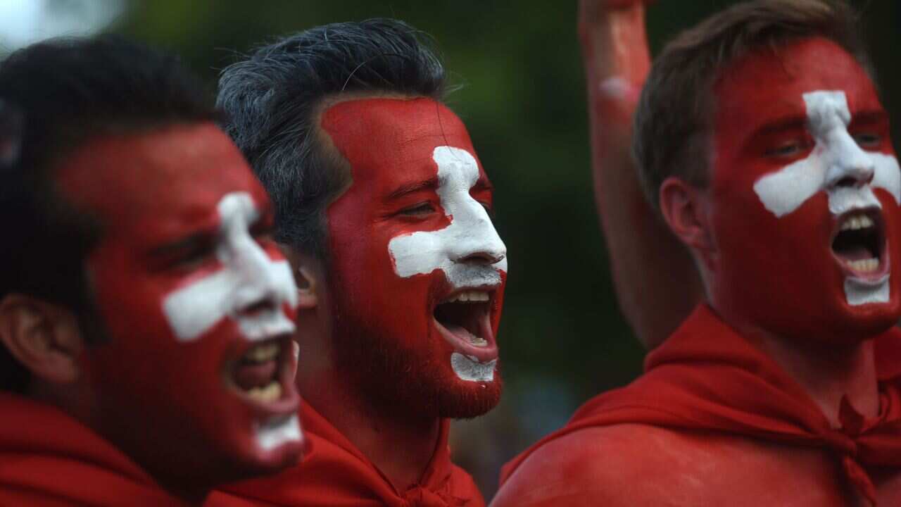 swiss_football_fans_aap.jpg
