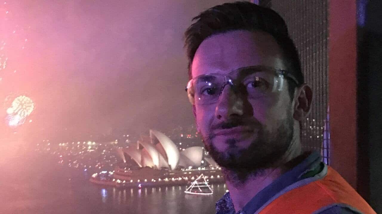 Alessandro Borina sull'Harbour Bridge di Sydney la notte di Capodanno