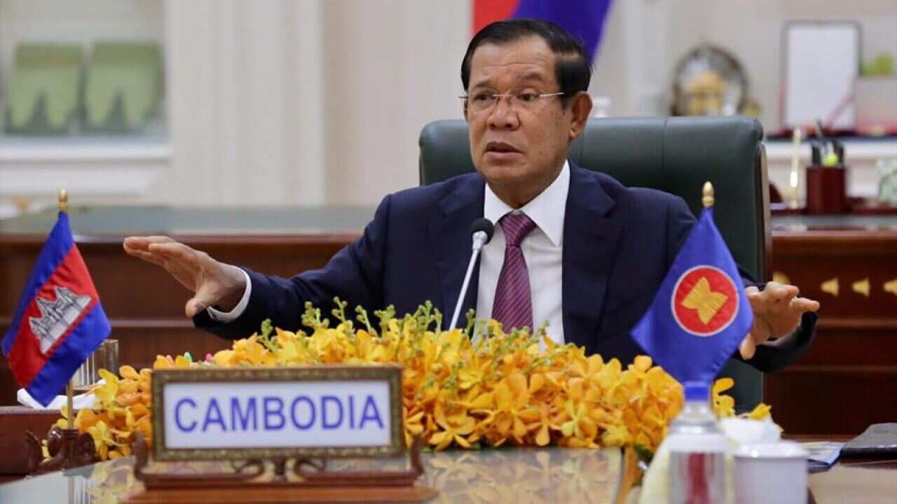 Cambodia PM Hun Sen in Asean plus 3 summit of Covid-19