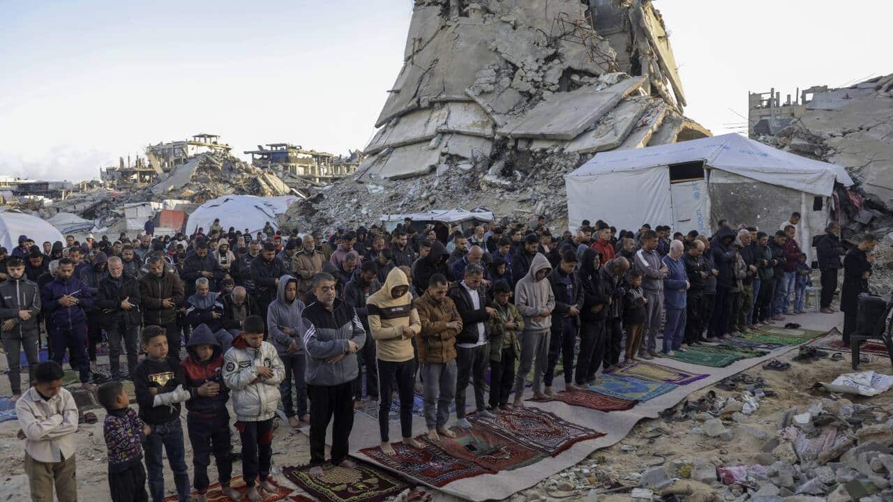 Palestinians Celebrate Eid al Fitr among the rubbles - Gaza