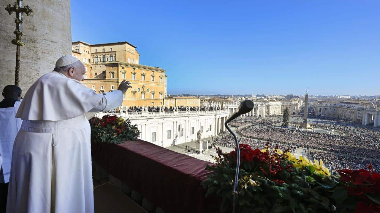 Pope Francis Delivers Christmas Urbi et Orbi Message - Vatican