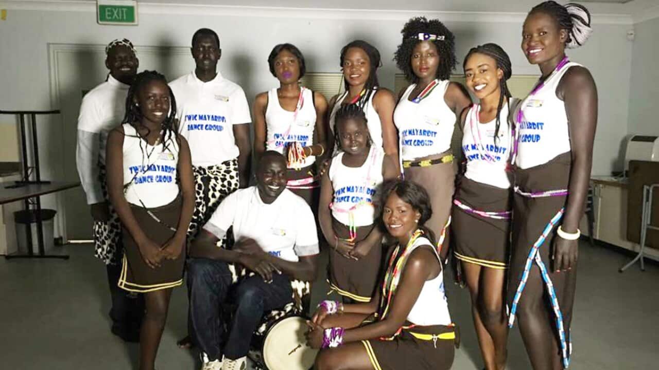 Twic Mayardit dance group