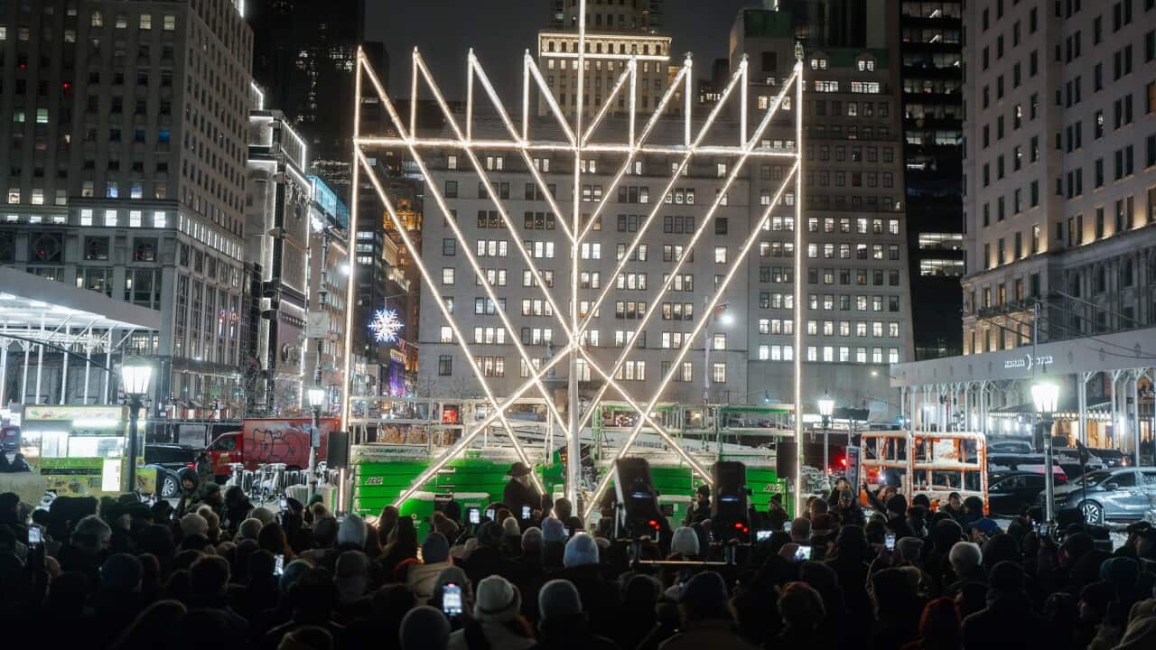 World's largest Hannukah menorah lighting ceremony in New York