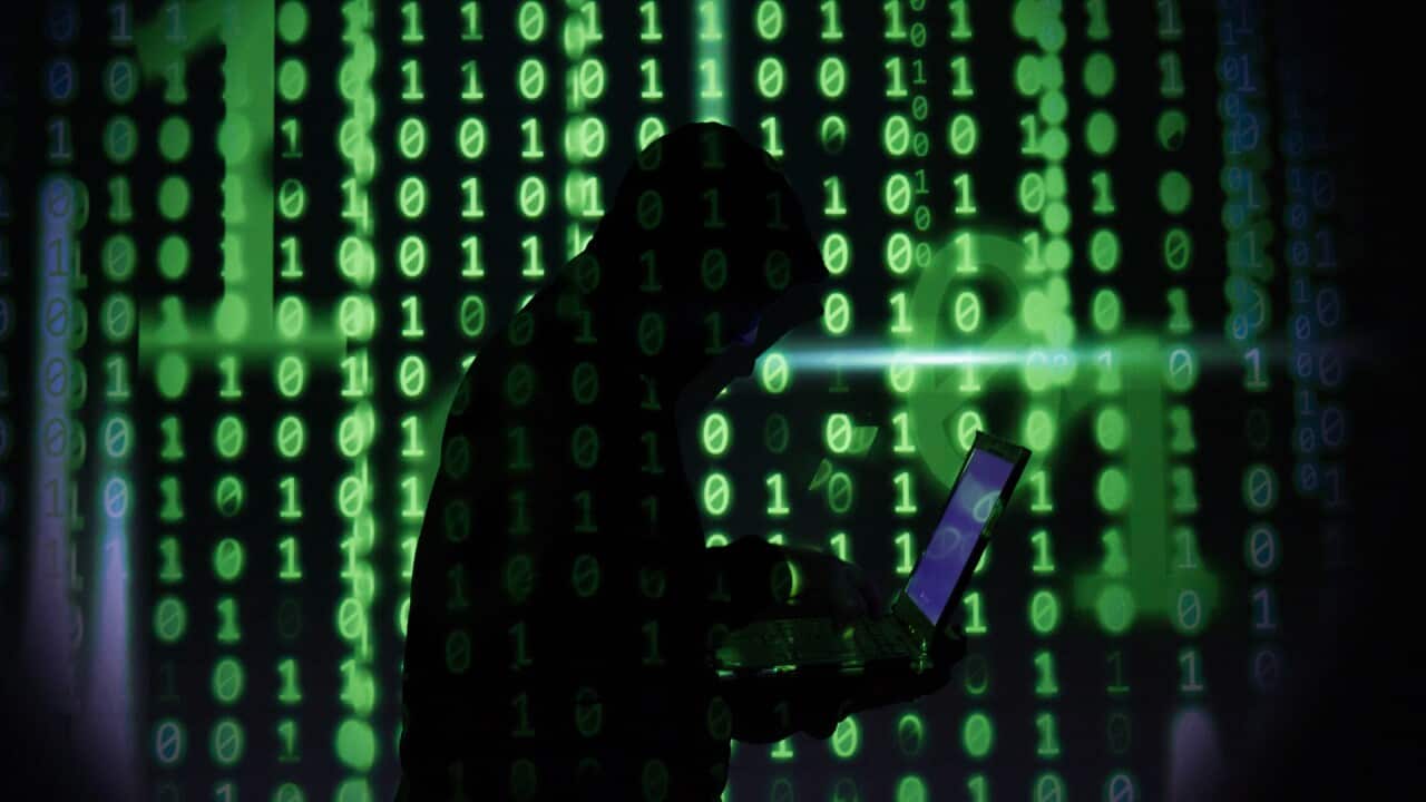 該個暗網名為「DarkMarket」,有接近50萬個用戶和2,400個賣家。