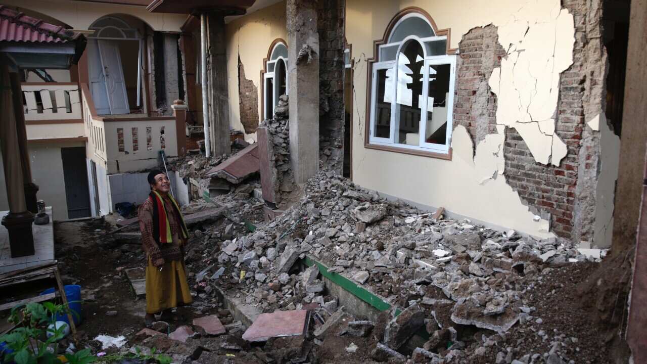 epaselect INDONESIA EARTHQUAKE