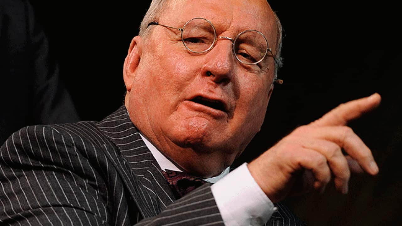 Alan_Jones_AAP_120930_1956990459