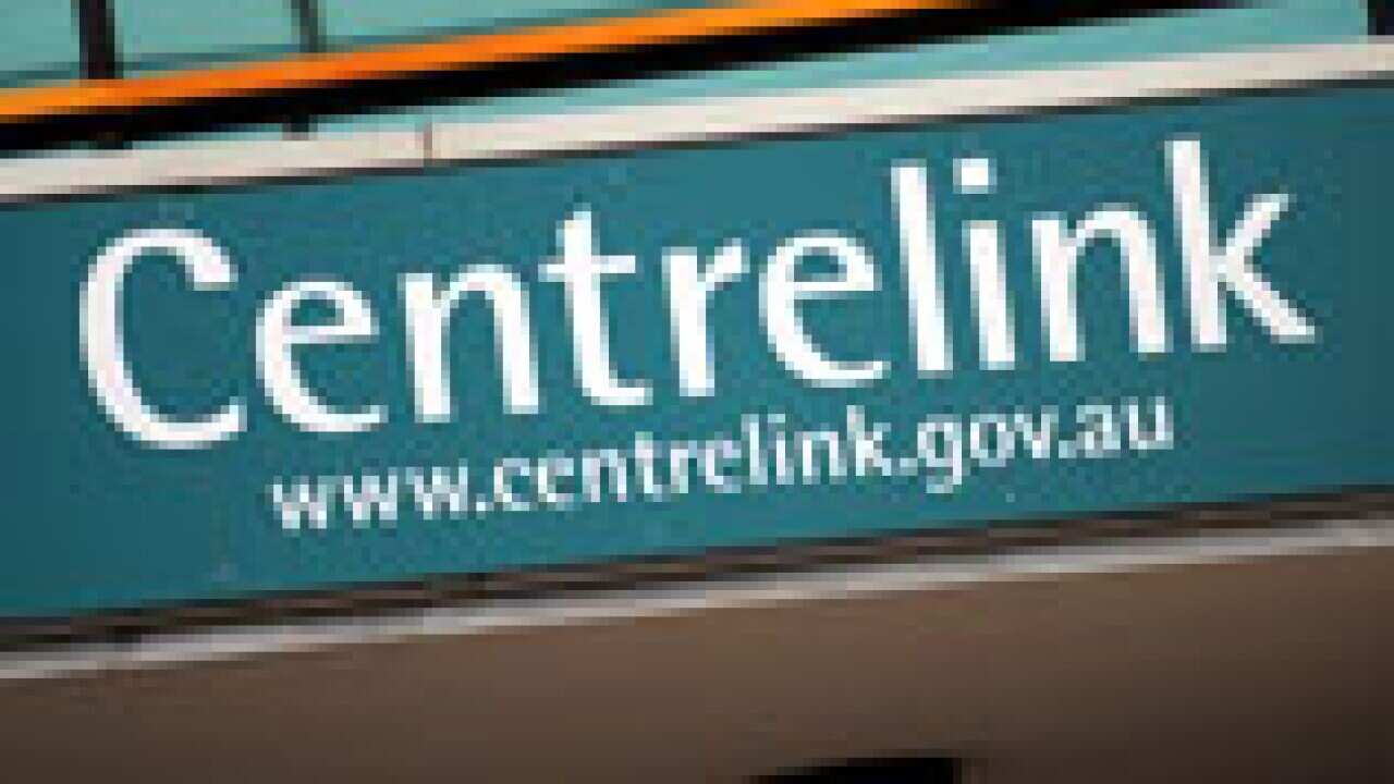 centrelink_s_20110414_aap_2109908488