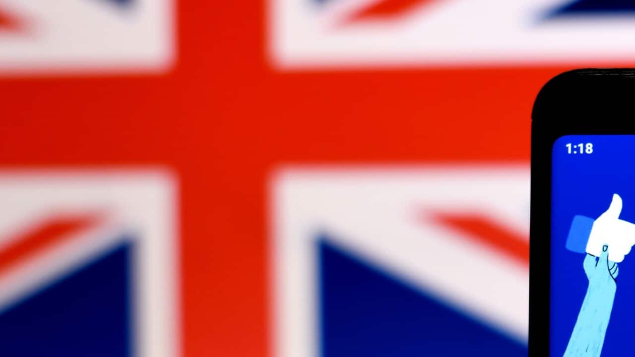 In this Photo illustration, the Facebook logo seen displayed on a Smartphone with an Australian flag in the background. (Photo by Avishek Das / SOPA Images/Sipa USA)