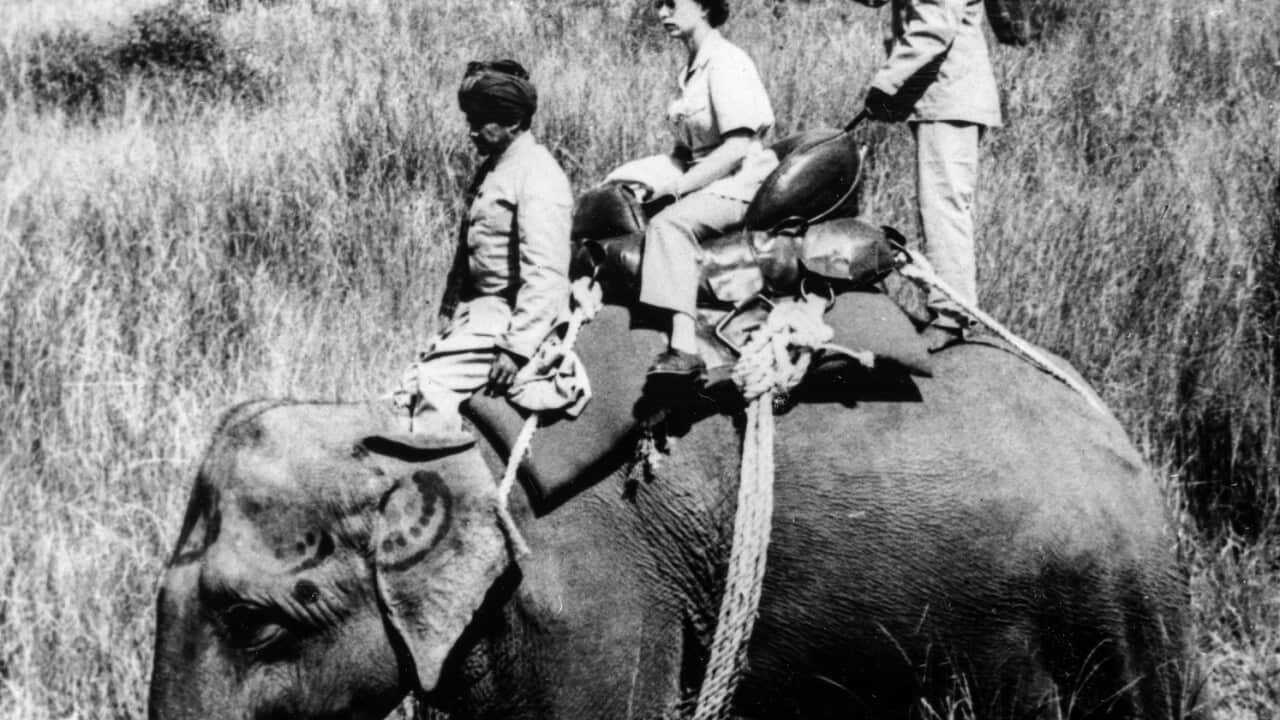 (FILE) NEPAL BRITAIN QUEEN ELIZABETH II