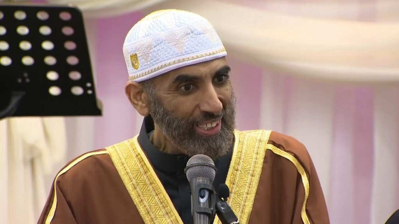 Kiongozi mpya wa dini lawa Islamu nchini Australia Sheikh Abdel Aziem al-Afifi azungumza katika ibada