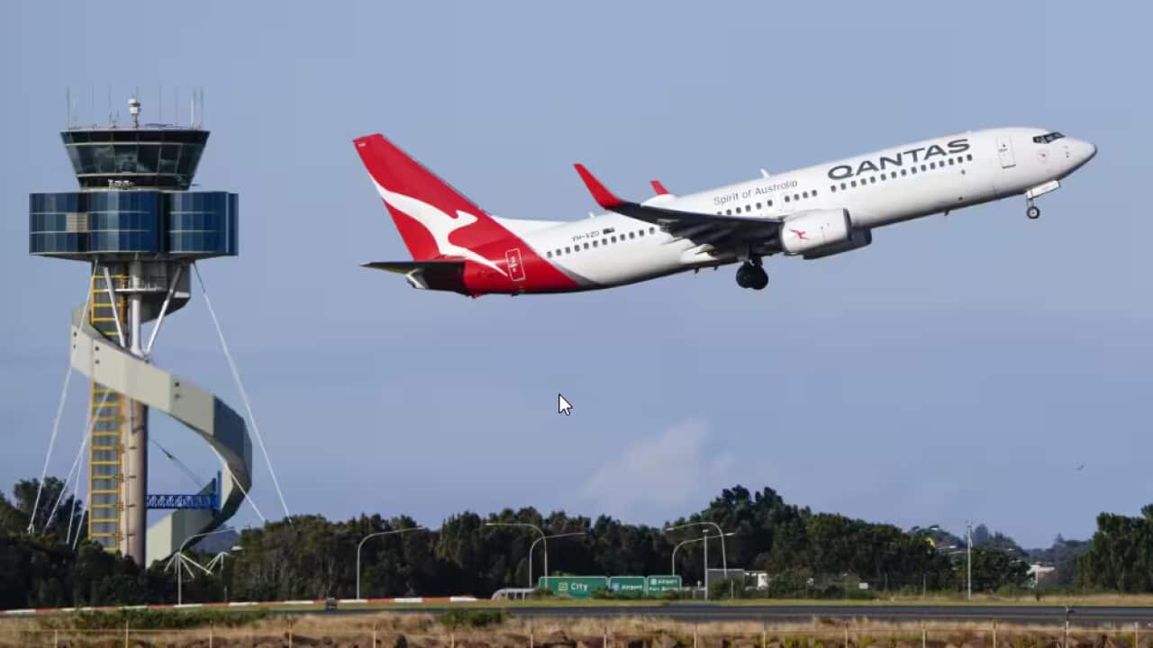 Qantas has flagged flight disruptions between Hong Kong and Australia.png