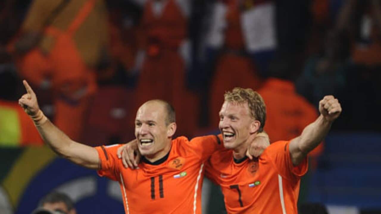 robben_kuyt_100703_getty_B_2136143633